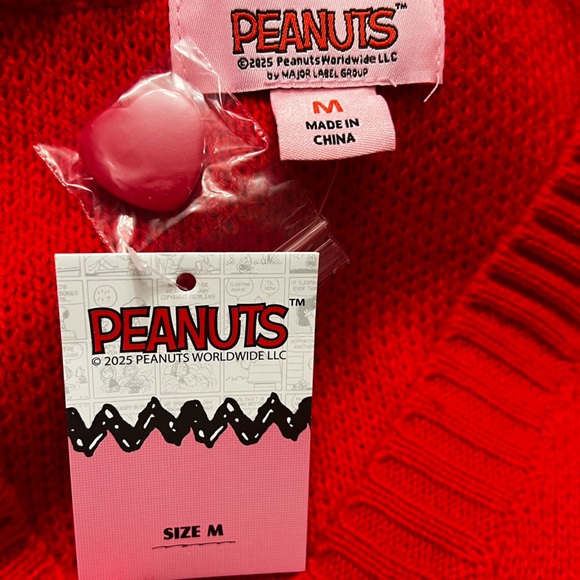 Peanuts Snoopy Valentine's Day Heart Checkerboard Cardigan red pink  NWT medium - Picture 11 of 12